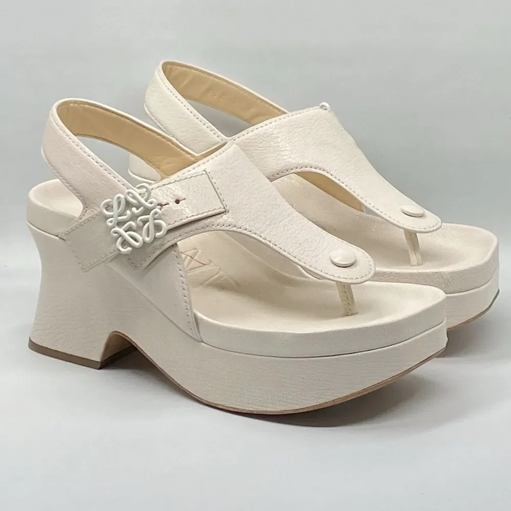 Loewe Ease leather platform thong sandals size 38
